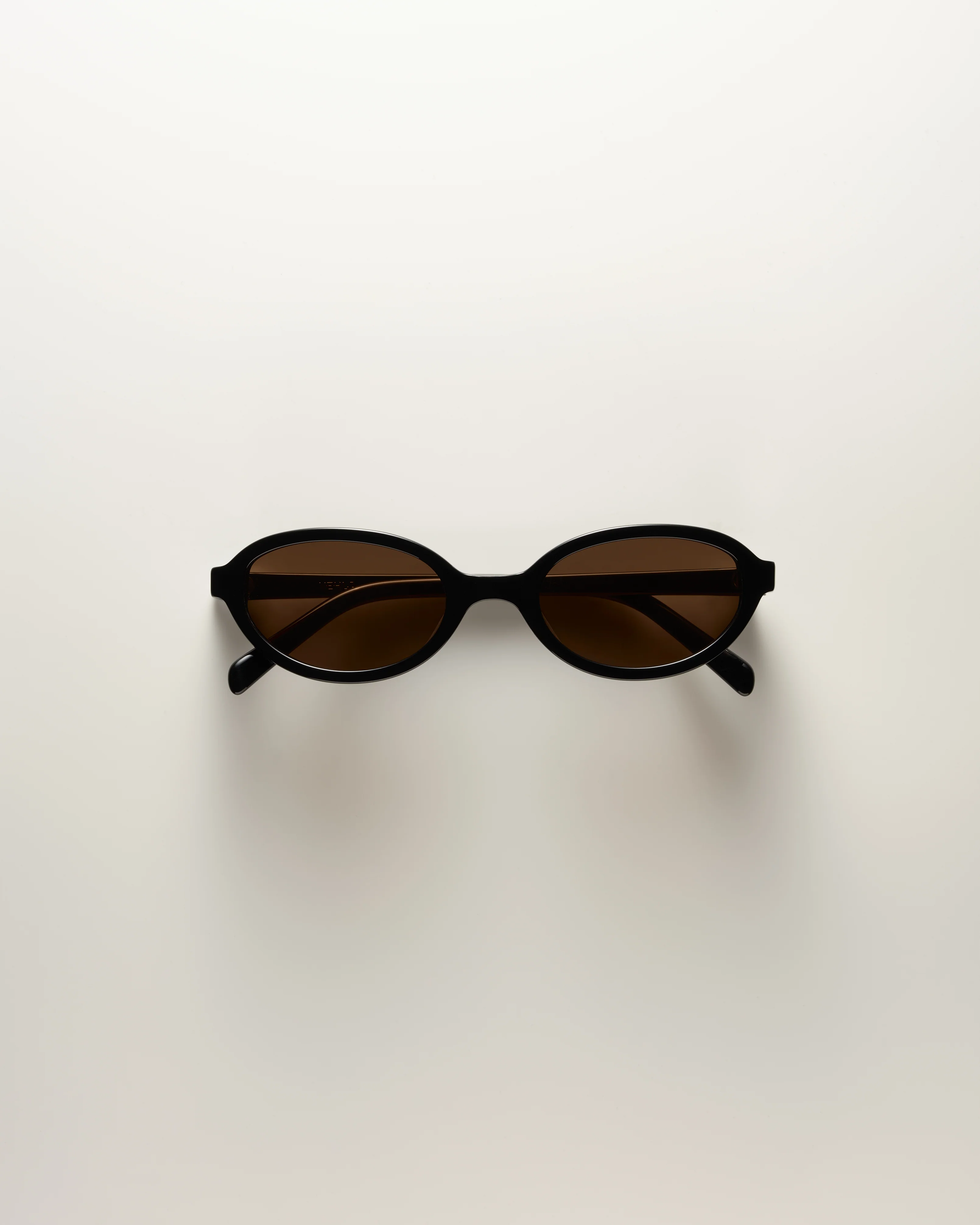 June - Black/Choc