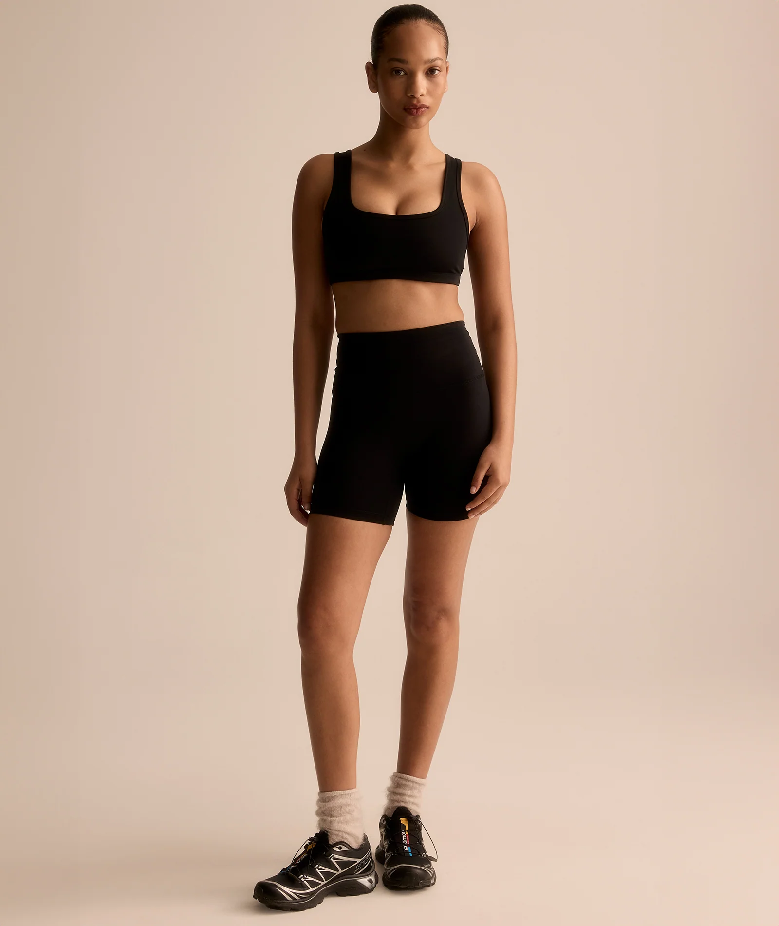 SPORTS BRA - BLACK - Image 7